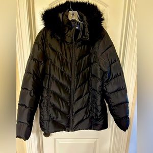 Land’s End Women's Tall Winter Down Jacket with Hood Size XL Tall.